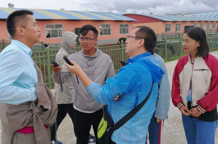 “解读青年厉声教词作《满江红·浩浩长江》”